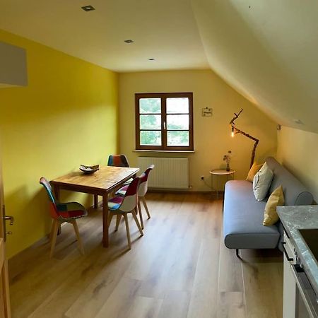Neu Renoviertes 2Zi Appartment Im Dg Фельдкірш Екстер'єр фото