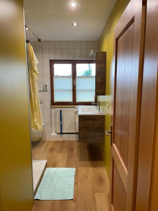 Neu Renoviertes 2Zi Appartment Im Dg Фельдкірш Екстер'єр фото